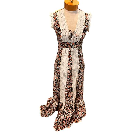 Vintage Sassy Lassy Womens Floral Dress Maxi Prairie Black Cottagecore 70s - Picture 1 of 10